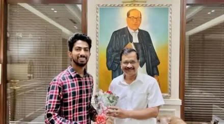 Comedian Shyam Rangeela joins Aam Aadmi Party