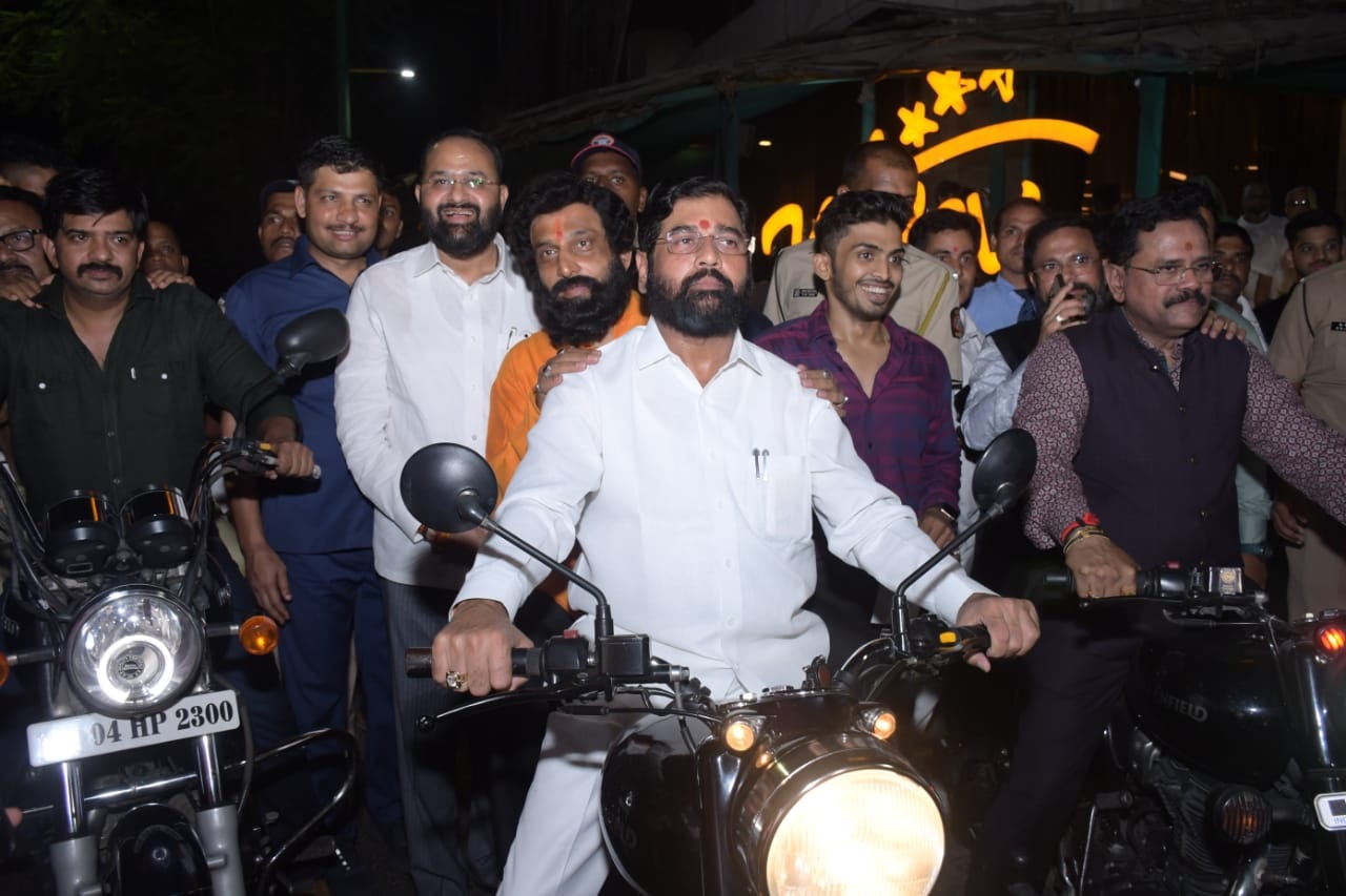 Dharmaveer Prasad Oak Eknath Shinde Bullet