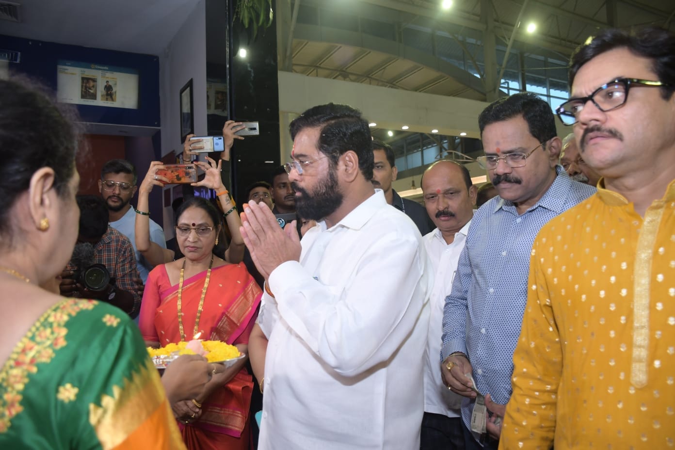 Dharmveer movie release (15)