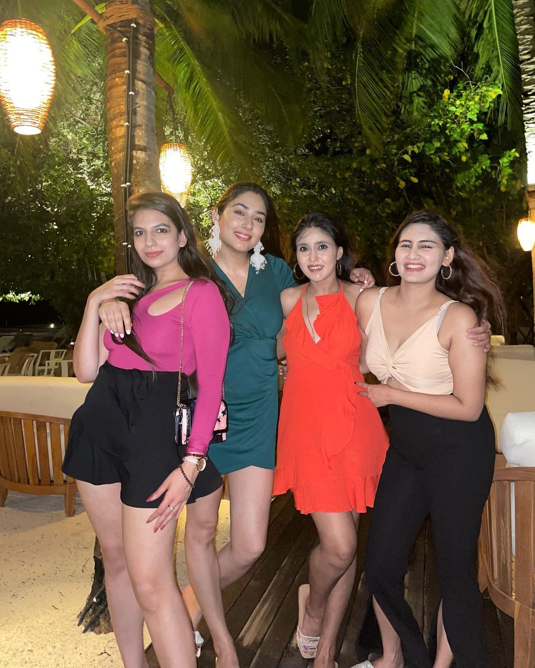 Disha Parmar Maldives Trip (4)