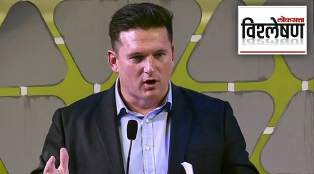 ‘एसजेएन’ समितीने सादर केलेल्या २३५ पानी अहवालात स्मिथसह अन्य माजी खेळाडूंवरवर वर्णभेदाचे आरोप करण्यात आले आहेत ‘एसजेएन’ समितीने सादर केलेल्या २३५ पानी अहवालात स्मिथसह अन्य माजी खेळाडूंवरवर वर्णभेदाचे आरोप करण्यात आले आहेत