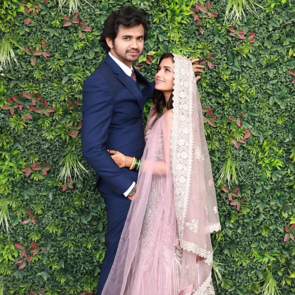 Hruta Durgule Prateek Shah wedding reception photos (1)