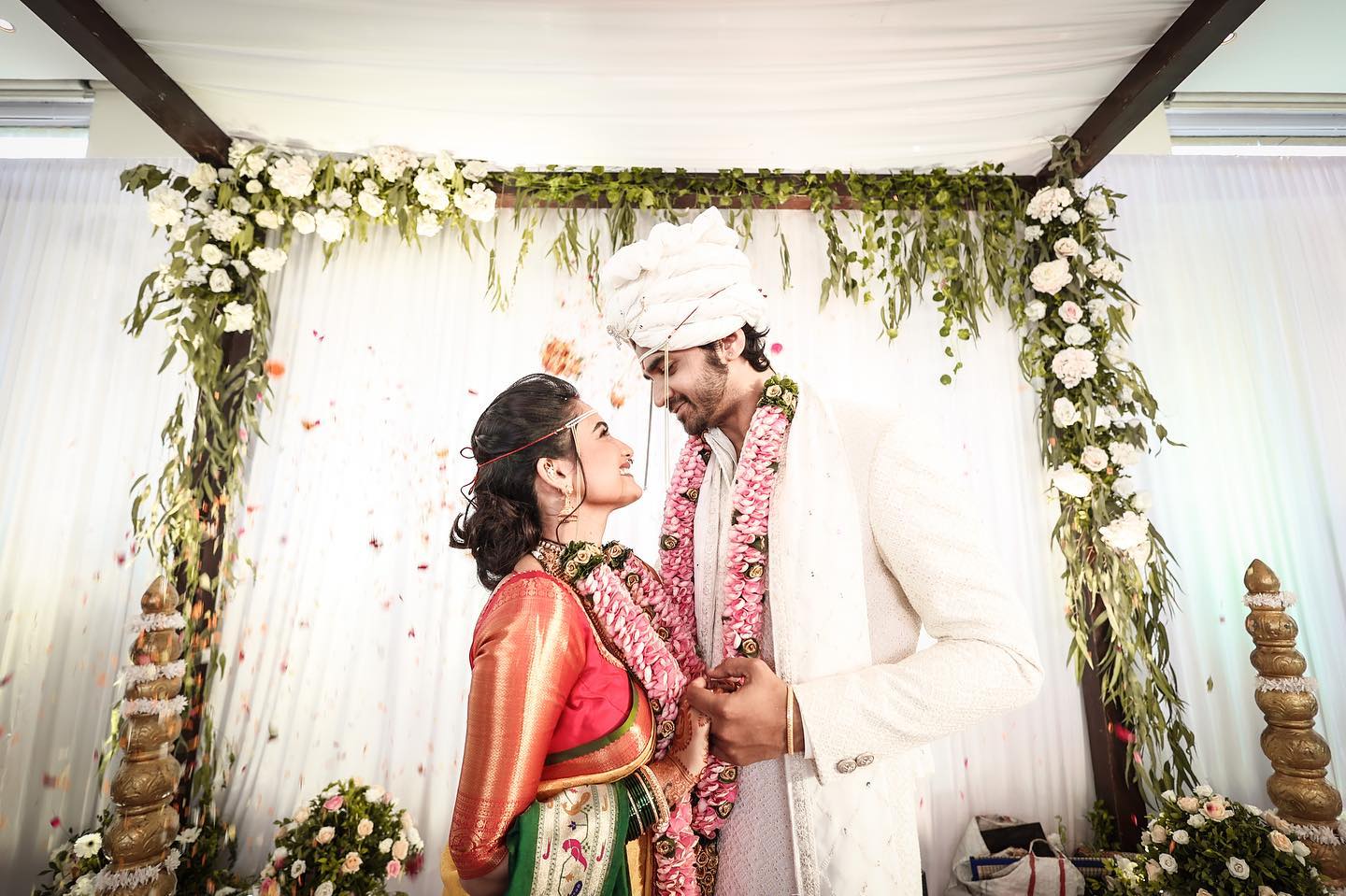 Hruta Durgule Prateek Shah wedding reception photos (14)
