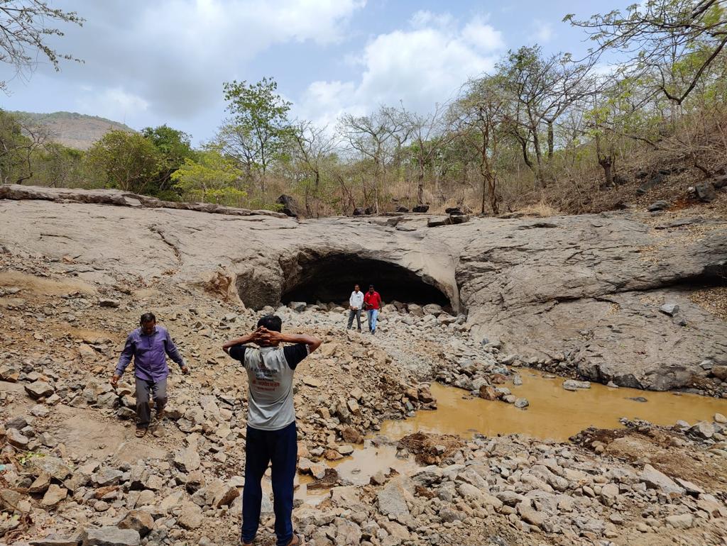 kundi waterfall near slaman khan farm house in panvel closed forever by police and local authority