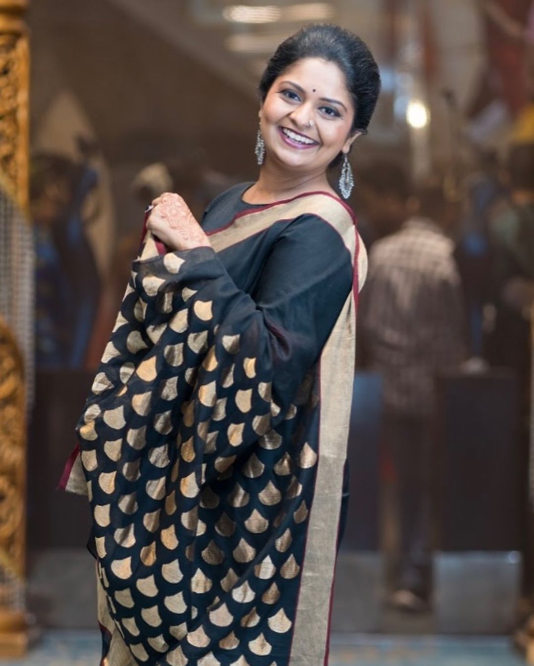 Maharashtrachi hasyajatra Fame actress Esha Dey (3)