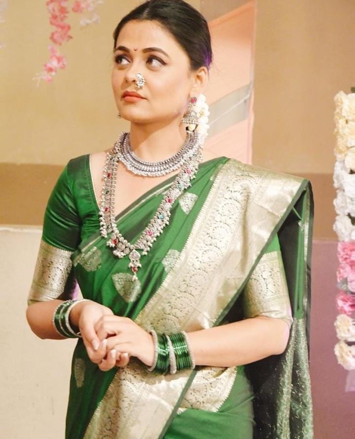 Mazhi Tuzhi Reshimgath Engagement