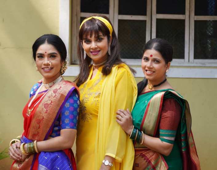 ‘सुखं म्हणजे नक्की काय असतं!’ या मालिकेत देवकीची भूमिका साकारणारी अभिनेत्री मिनाक्षी राठोड ही गेल्या काही दिवसांपासून सातत्याने चर्चेत आहे.