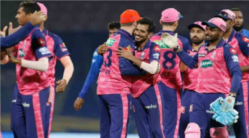 राजस्थान आणि बंगळुरु या दोन्ही संघांचे आणखी दोन सामने बाकी आहेत. या दोन्ही संघांनी आपापले दोन्ही सामने जिंकल्यास ते नक्कीच प्लेऑफर्यंत पोहोचतील.