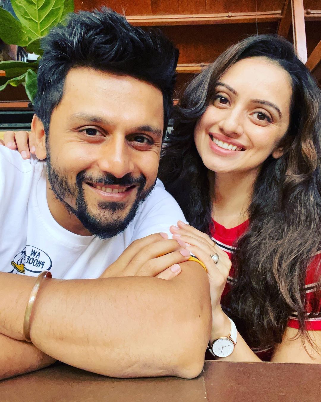 Dharmaveer Movie Shruti Marathe Gaurav Ghatnekar