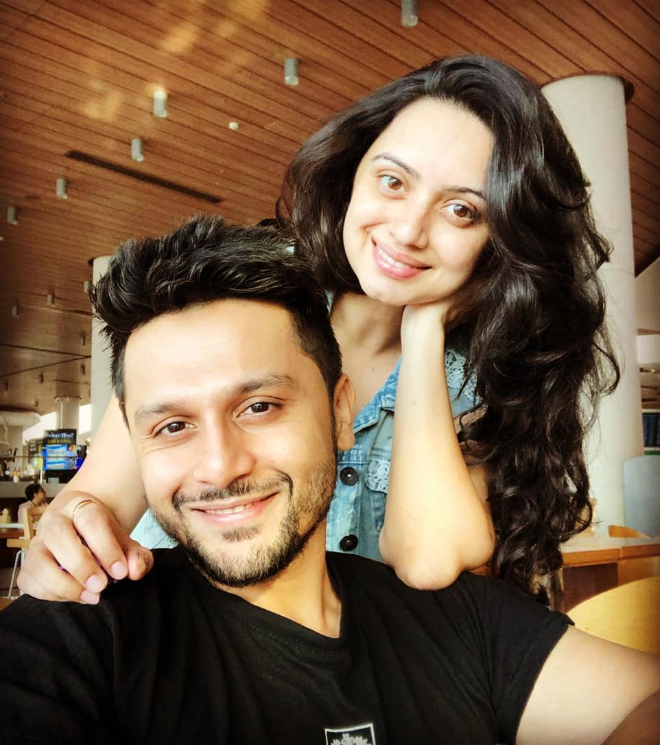 Dharmaveer Movie Shruti Marathe Gaurav Ghatnekar