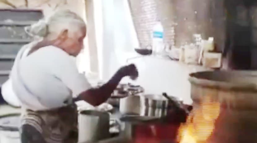 त्यानंतर जेव्हा महिंद्रा यांची टीम इडली अम्माला भेटायला पोहोचली तेव्हा त्यांनी एका नवीन घराची इच्छा व्यक्त केली होती.
