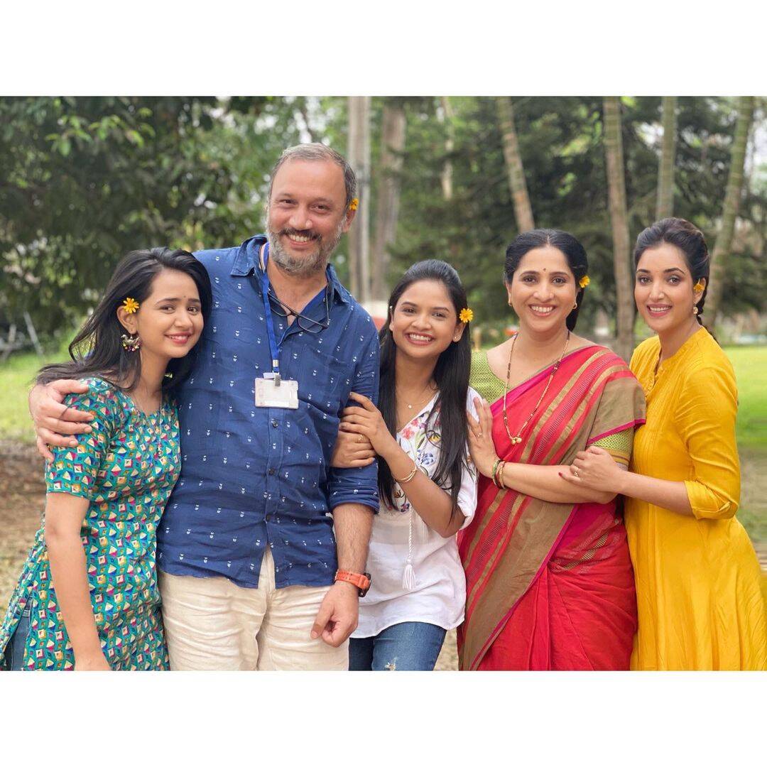aai kuthe kay karte (1)