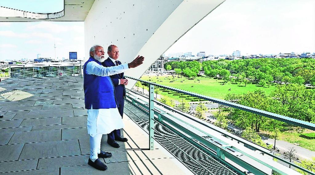 मोदींच्या जर्मनी दौऱ्यास सुरुवात; चान्सलर स्कोल्झ यांची भेट