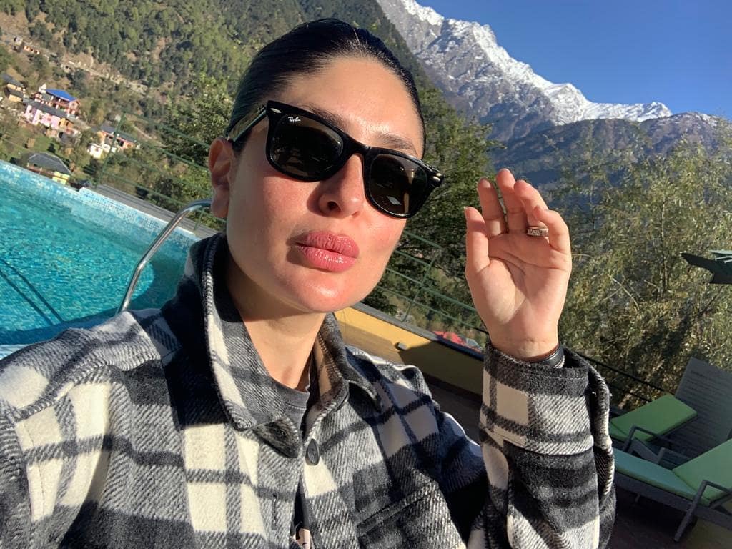 करीना कपूर ही नुकतंच 'लाल सिंह चड्ढा', 'वीरे दी वेडिंग 2', 'तख्त', 'भक्ती' या चित्रपटात झळकली होती.