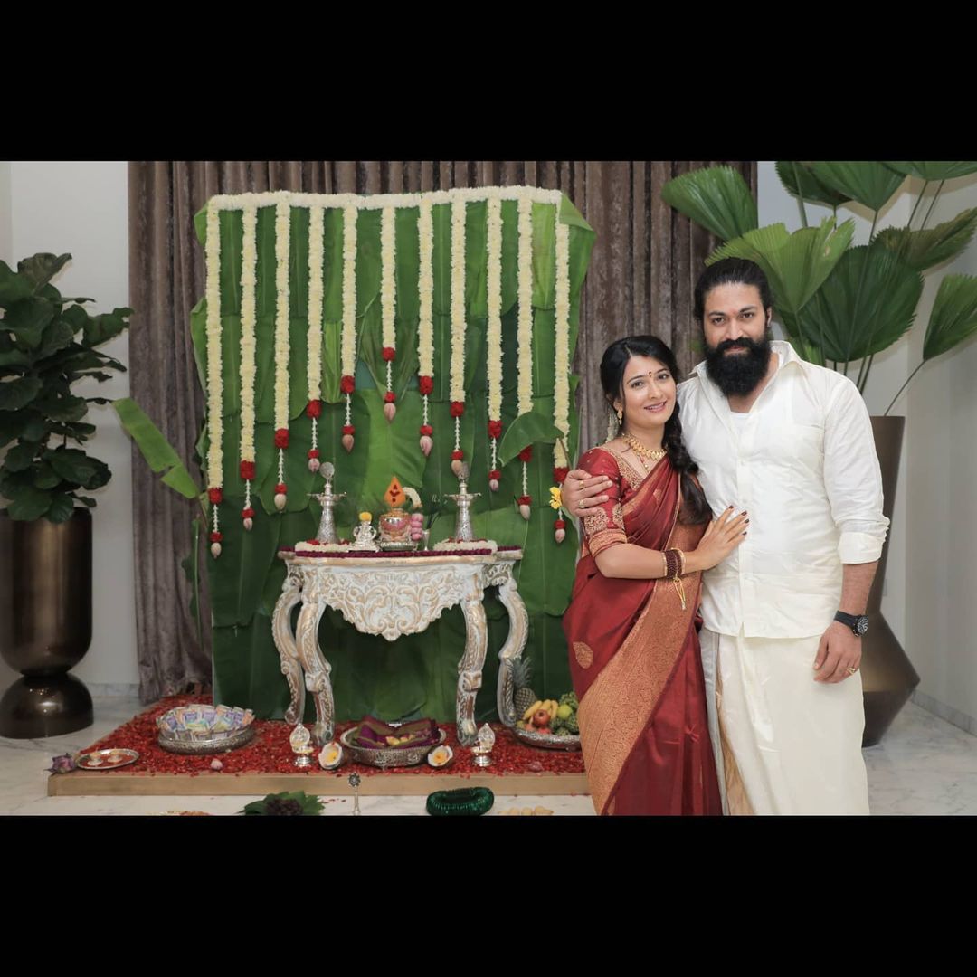 kgf 2 star yash and radhika love story (22)