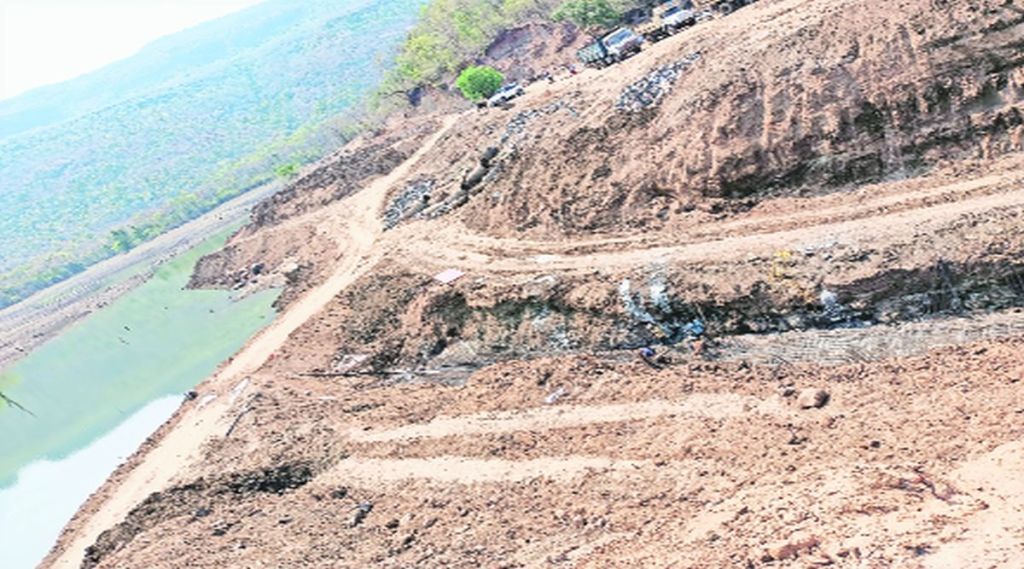 १९ गावे तहानलेलीच; झांझरोळी धरणाची दुरुस्ती, मात्र पर्यायी पाणीपुरवठय़ाकडे दुर्लक्ष