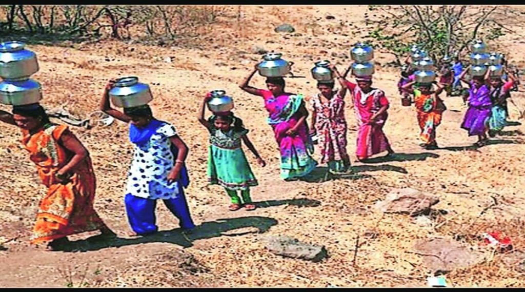 शहरबात :धरण असूनही तालुके तहानलेले शहरबात :धरण असूनही तालुके तहानलेले