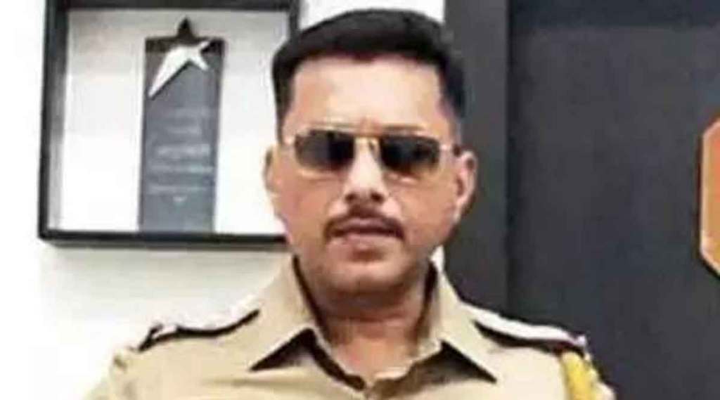 गुन्ह्यंचा तपास पुन्हा करण्याची पोलीस अधिकाऱ्याची मागणी गुन्ह्यंचा तपास पुन्हा करण्याची पोलीस अधिकाऱ्याची मागणी