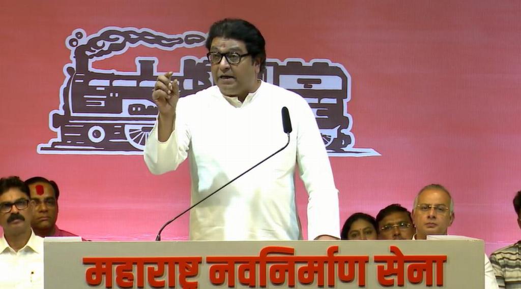 गुजरातमधून बाहेर काढलेल्या परप्रांतीयांबाबत कोण माफी मागणार?; अयोध्या दौरा स्थगित केल्यानंतर राज ठाकरेंचा सवाल गुजरातमधून बाहेर काढलेल्या परप्रांतीयांबाबत कोण माफी मागणार?; अयोध्या दौरा स्थगित केल्यानंतर राज ठाकरेंचा सवाल