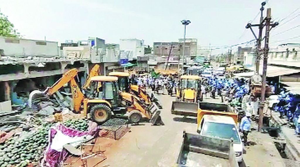 समोरच्या बाकावरून : ‘स्वातंत्र्या’च्या अर्थाची वाट..