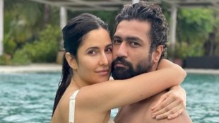 katrina kaif vicky kaushal romantic photo, katrina kaif hot photo,