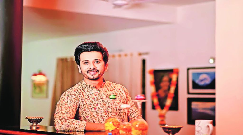 क्लिक पॉईंट: महाराष्ट्राचा सुपरस्टार क्लिक पॉईंट: महाराष्ट्राचा सुपरस्टार