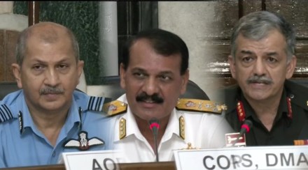 ‘अग्निपथ योजना रद्द होणार नाही’; तीनही सैन्य दलाकडून स्पष्ट ‘अग्निपथ योजना रद्द होणार नाही’; तीनही सैन्य दलाकडून स्पष्ट