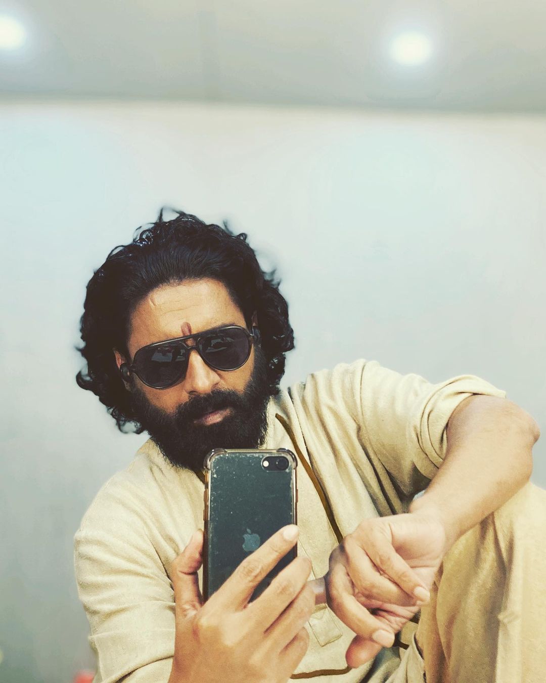Aashram 3 Series Income Salary