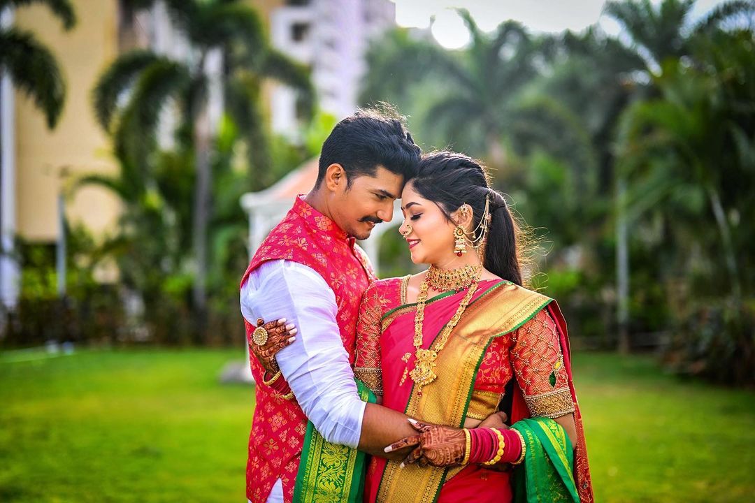 Abhijeet Shwetchandra Sejal Warde Engagement Photos