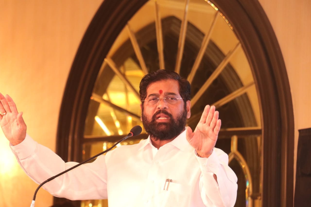 Eknath Shinde And Uddhav Thackeray Phone call important points