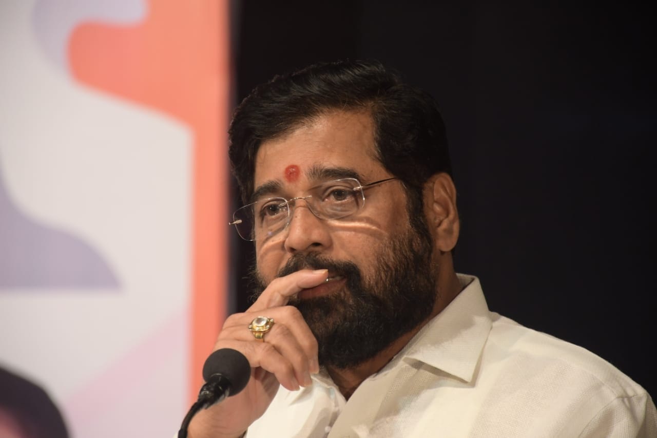 Eknath Shinde And Uddhav Thackeray Phone call important points