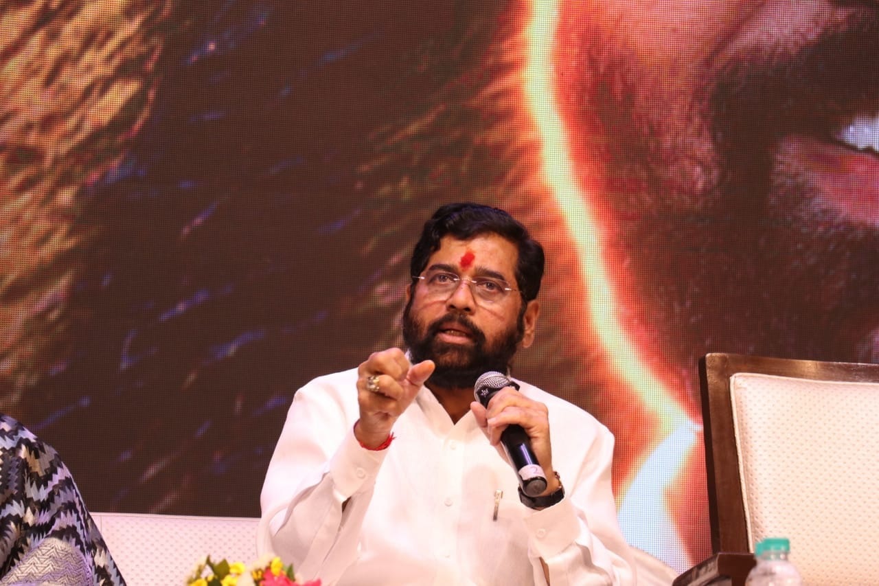 Eknath Shinde And Uddhav Thackeray Phone call important points