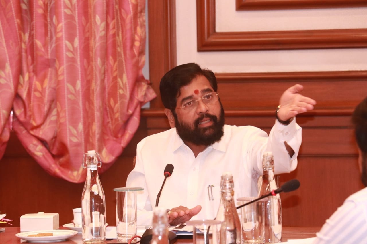 Eknath Shinde And Uddhav Thackeray Phone call important points