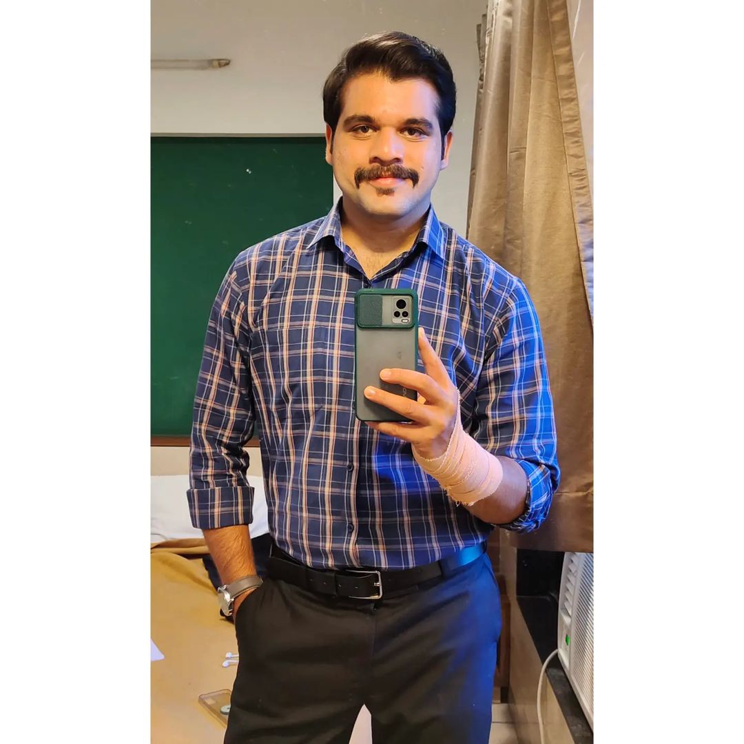 Kshitish Date as eknath shinde in dharmveer movie