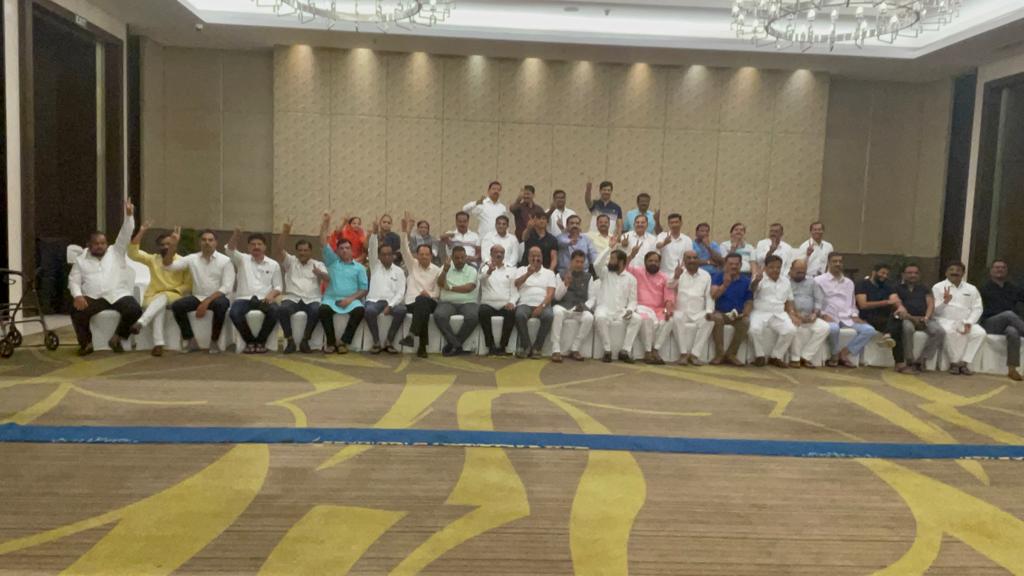 Maharashtra politics crisis shivsena leader eknath shinde with mla photo