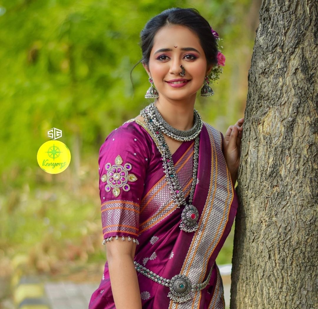Gauri Kulkarni Aai Kuthe Kay Karte 