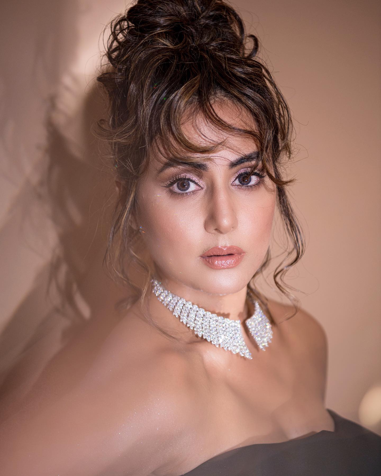 Hina Khan Photos