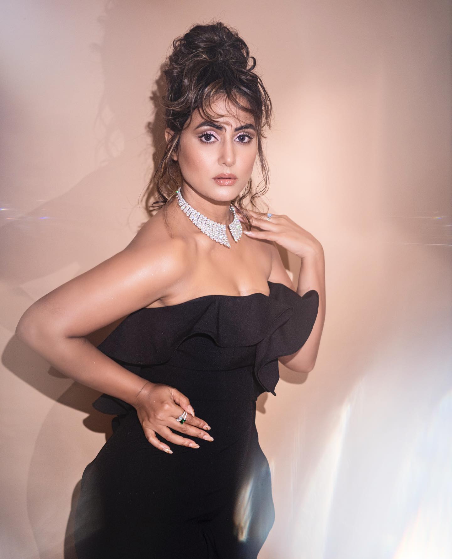 Hina Khan Photos
