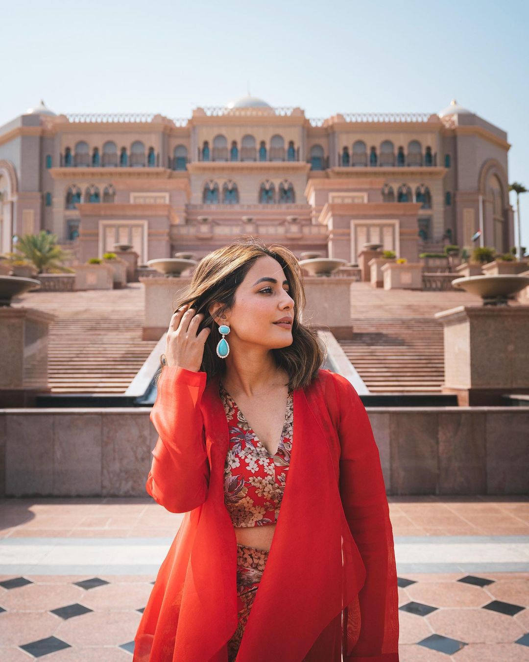 Hina Khan Emirates Palace Photos