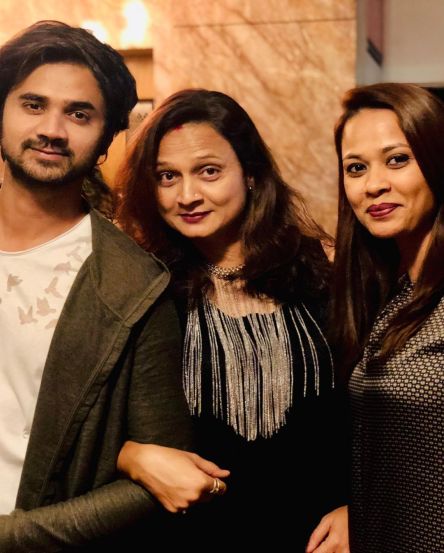 Hruta Durgule mother in law mugdha shah