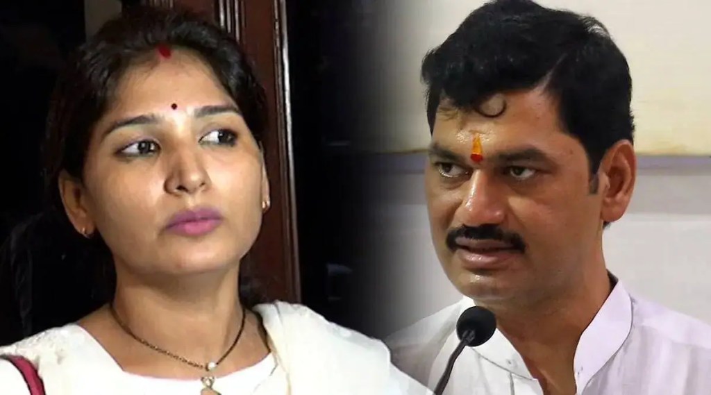 Karuna-Sharma-Dhananjay-Munde