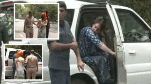 National Herald Case Priyanka Gandhi Rahul Gandhi Supporter