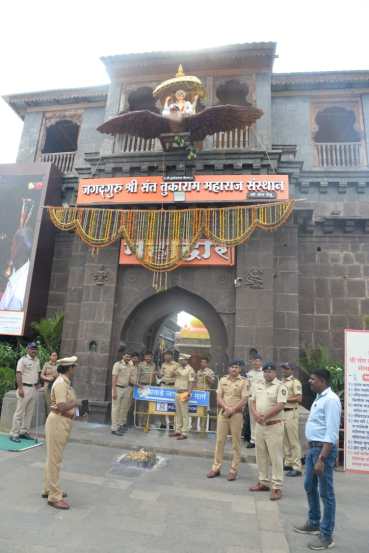 सकाळी ९ ते ११ इनामदार वाड्यात श्री संत तुकाराम महाराज पादुका पूजन होईल. (फोटो सौजन्य - राजेश स्टिफन)