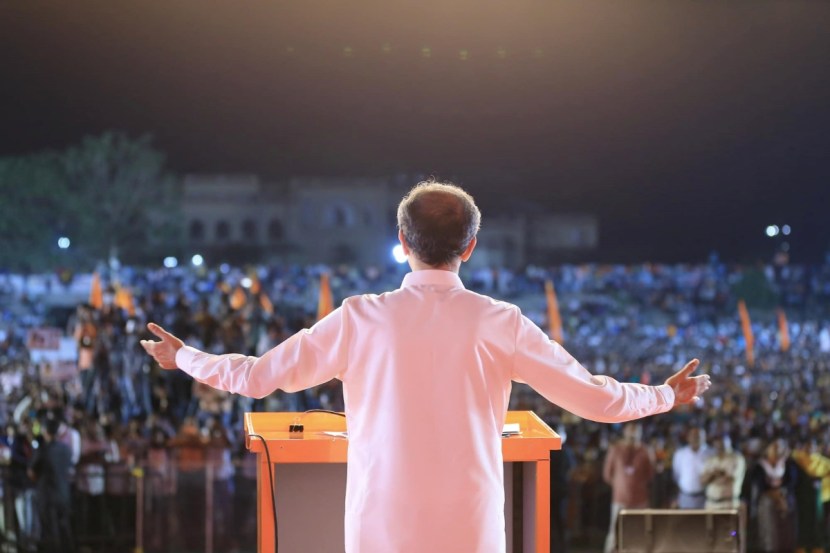 ५. मी आत्ताही शहराचं नाव बदलू शकतो, मात्र, नाव बदललं आणि पाणी प्रश्न तसाच राहिला, इतर प्रश्न तसेच राहिले तर संभाजी महाराज मला टकमक टोकावर नेतील : उद्धव ठाकरे
