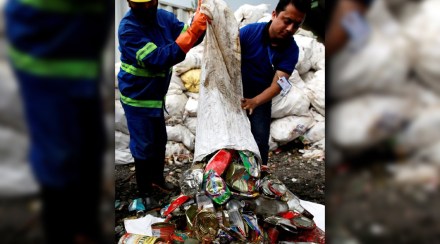 34 tons of garbage found on mount Everest 34 tons of garbage found on mount Everest