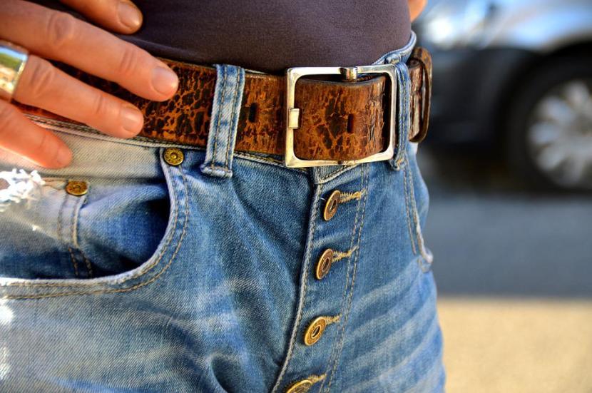 Why most jeans are blue: जीन्सचा इतिहास सुमारे २०० वर्षांचा आहे.
