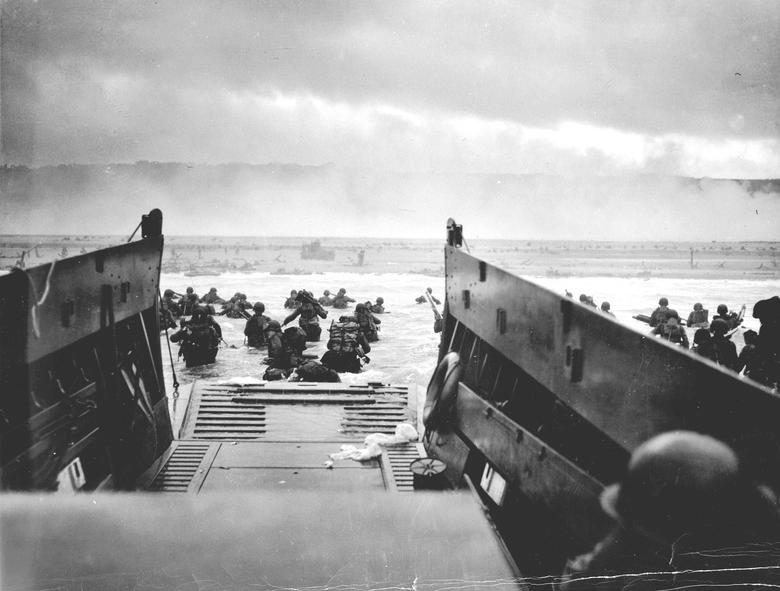 या दिवसाला D-Day म्हणूनही ओळखले जाते, या लष्करी कारवाईला Operation Overlord असं नाव देण्यात आले होते. या कारवाईनंतर जर्मनीचा निर्णायक पराभव करण्याच्या दृष्टीने पाऊल टाकण्यात आले