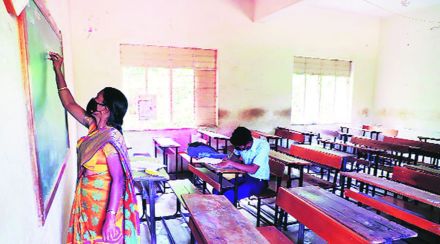 बदललेल्या वेळापत्रकामुळे भावी मुख्याध्यापकांसमोर अडचणी; शालेय व्यवस्थापन पदविका परीक्षा