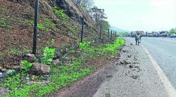 मुंबई अहमदाबाद महामार्गावरील प्रवास धोक्याचा दरड कोसळण्याची भिती