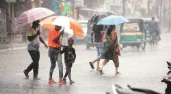 मुंबईसह ठाण्यात मोसमी पावसाचे ढग; पुढील ४ तासांत बरसणार सरी, हवामान खात्याचा इशारा